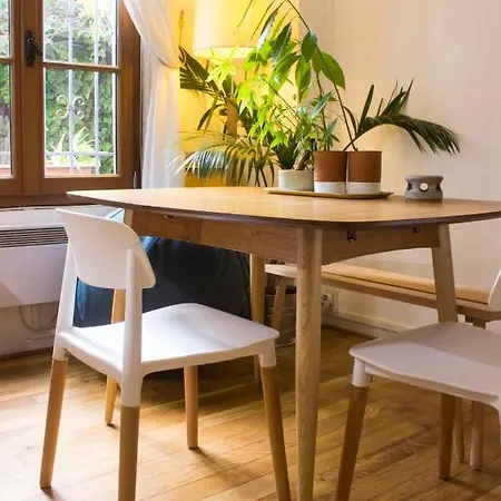 Beautiful And Bright Apt In Belleville Apartment Paris