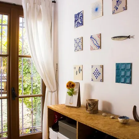 Beautiful And Bright Apt In Belleville Apartment