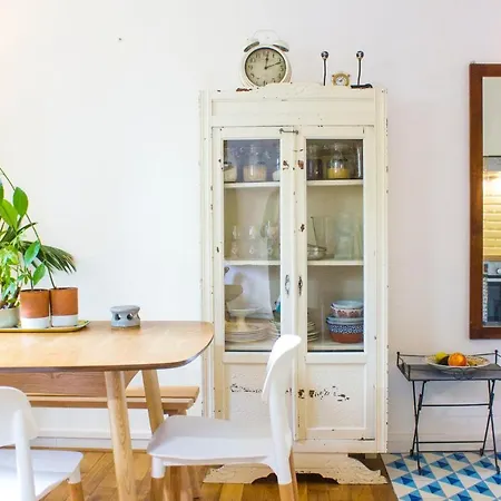 Apartment Beautiful And Bright Apt In Belleville *