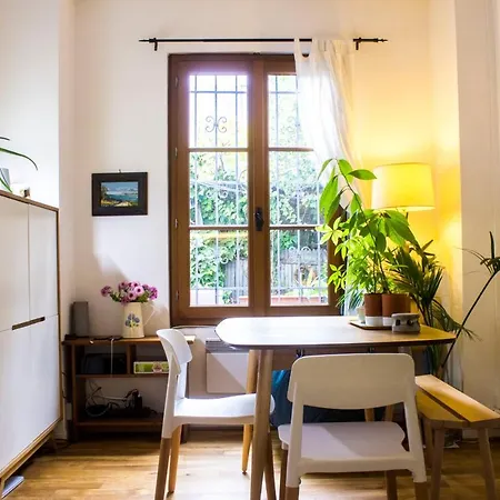 Beautiful And Bright Apt In Belleville *